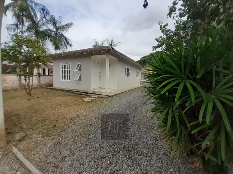 Casa  venda  no Pirabeiraba (Pirabeiraba) - Joinville, SC. Imveis